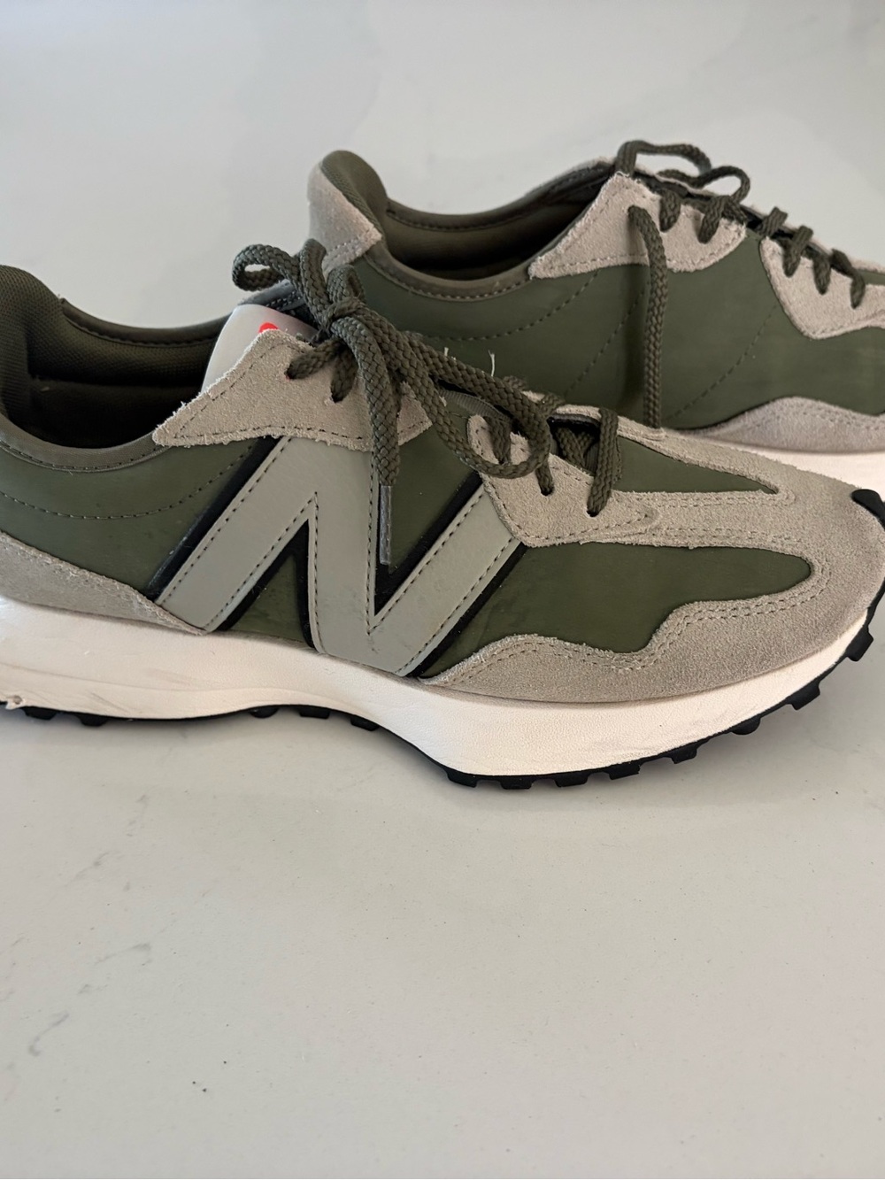 New Balance Men's Olive and Gray Retro Runner Sneakers